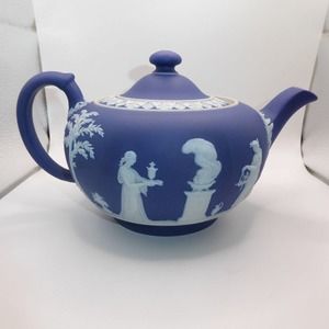 Antique Wedgwood Dark Blue Jasperware Teapot & Lid England 19th Century 22 Oz